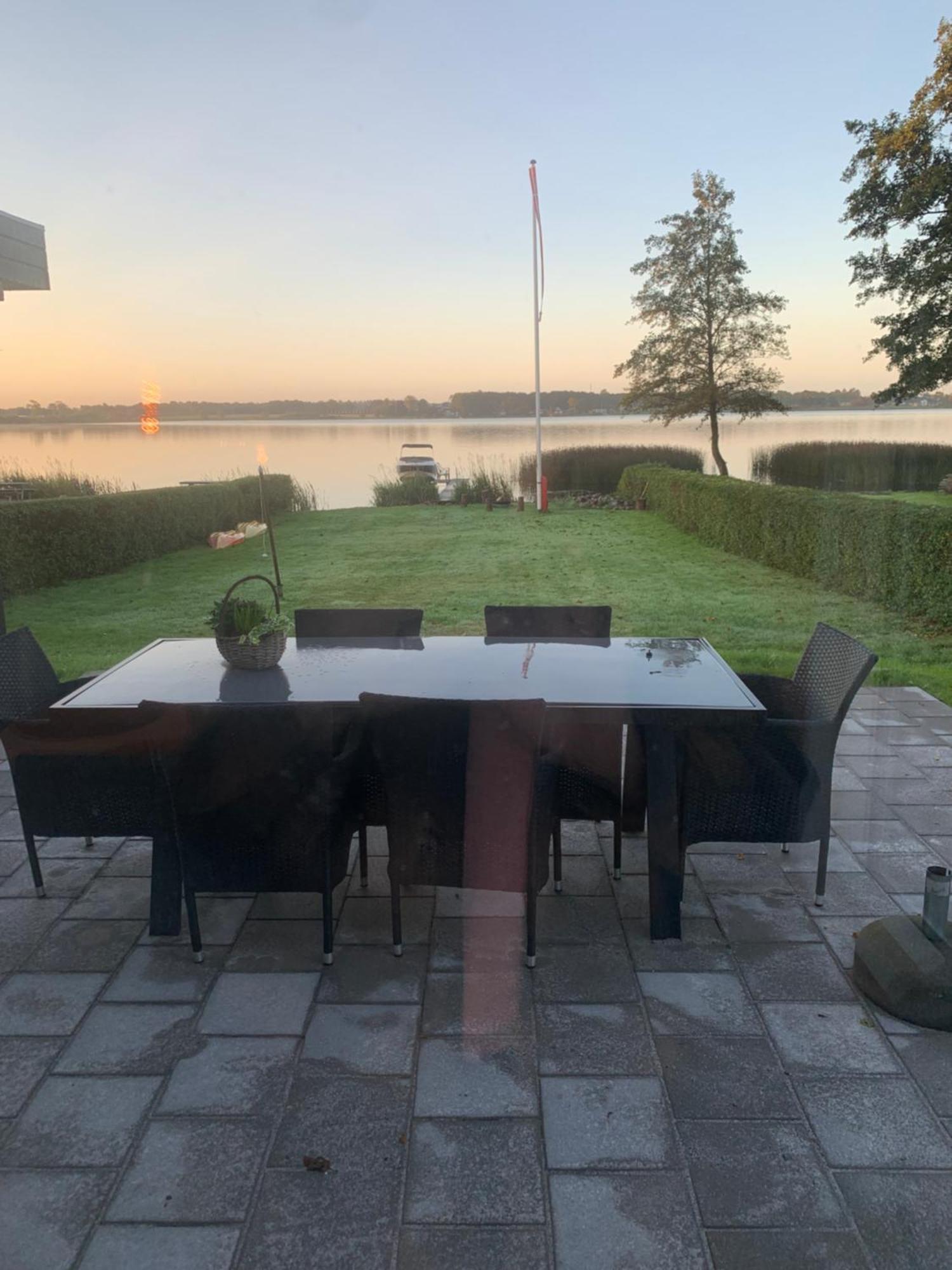 Huset Ved Soen Taet Pa Herning Og Mch Og Boxen 90 M2 Sunds Exterior photo