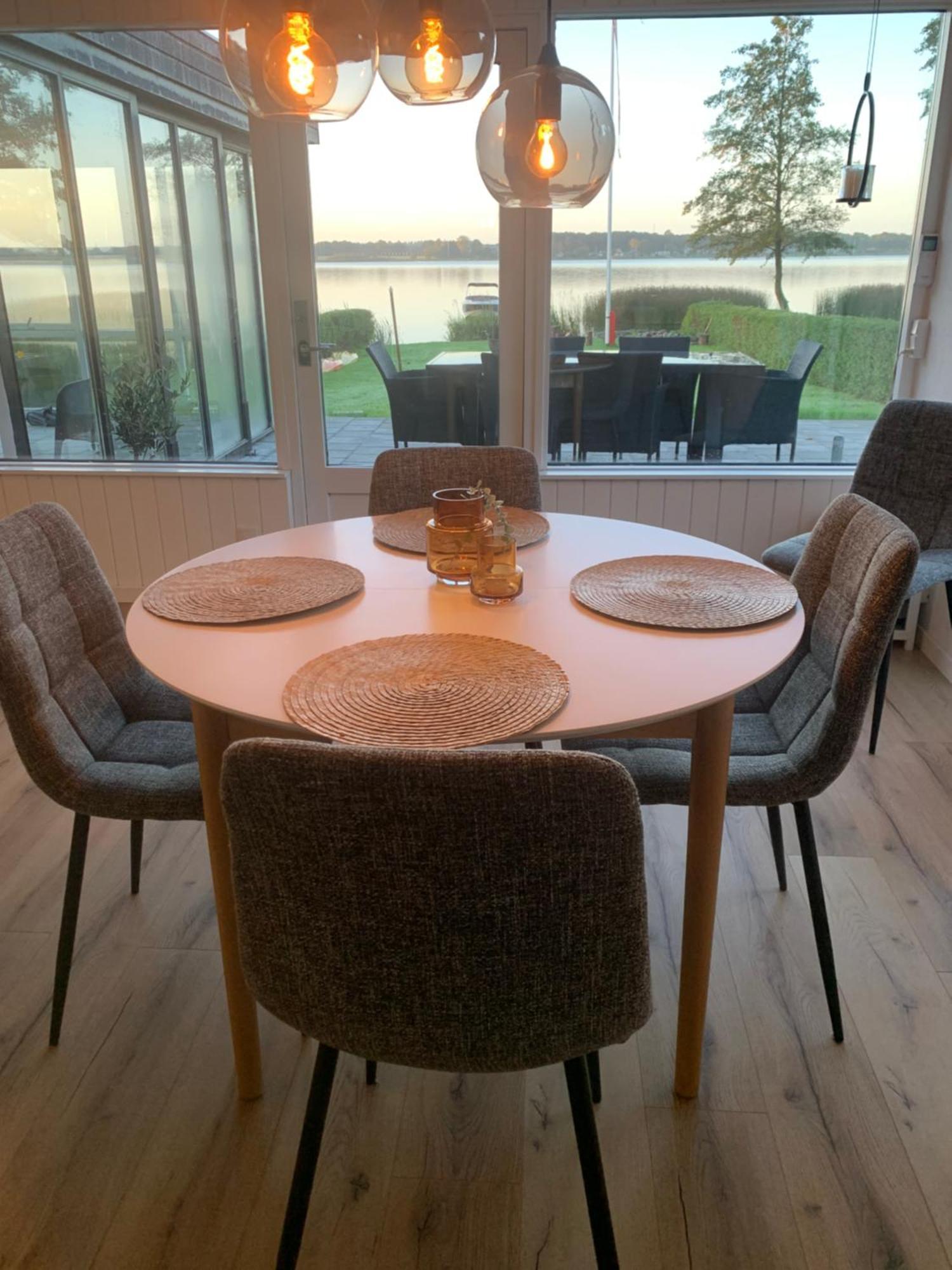 Huset Ved Soen Taet Pa Herning Og Mch Og Boxen 90 M2 Sunds Exterior photo